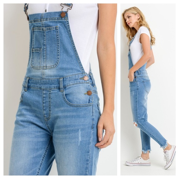 🦋MAKE AN OFFER!🦋Medium Wash Distressed Overalls - Picture 3 of 3